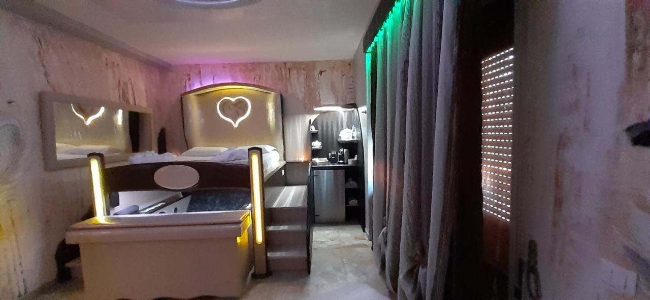 Spa B&B Roma D'Autore Il Nido D'Amore Habitación foto